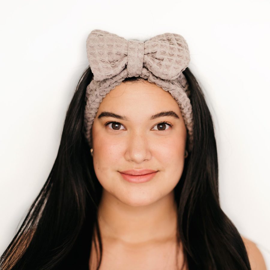 girl wearing a spa headband from Pomme Salon Canada