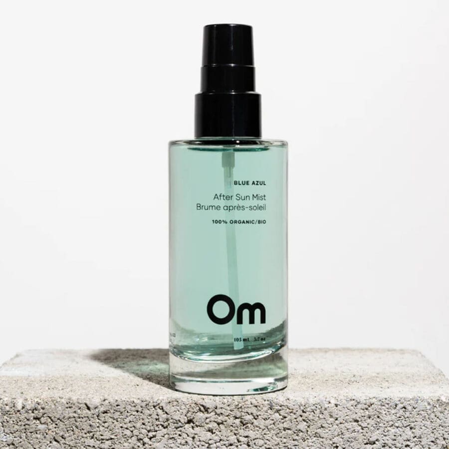 refreshing restoring mist that soothes and hydrates the skin after a day in the sun