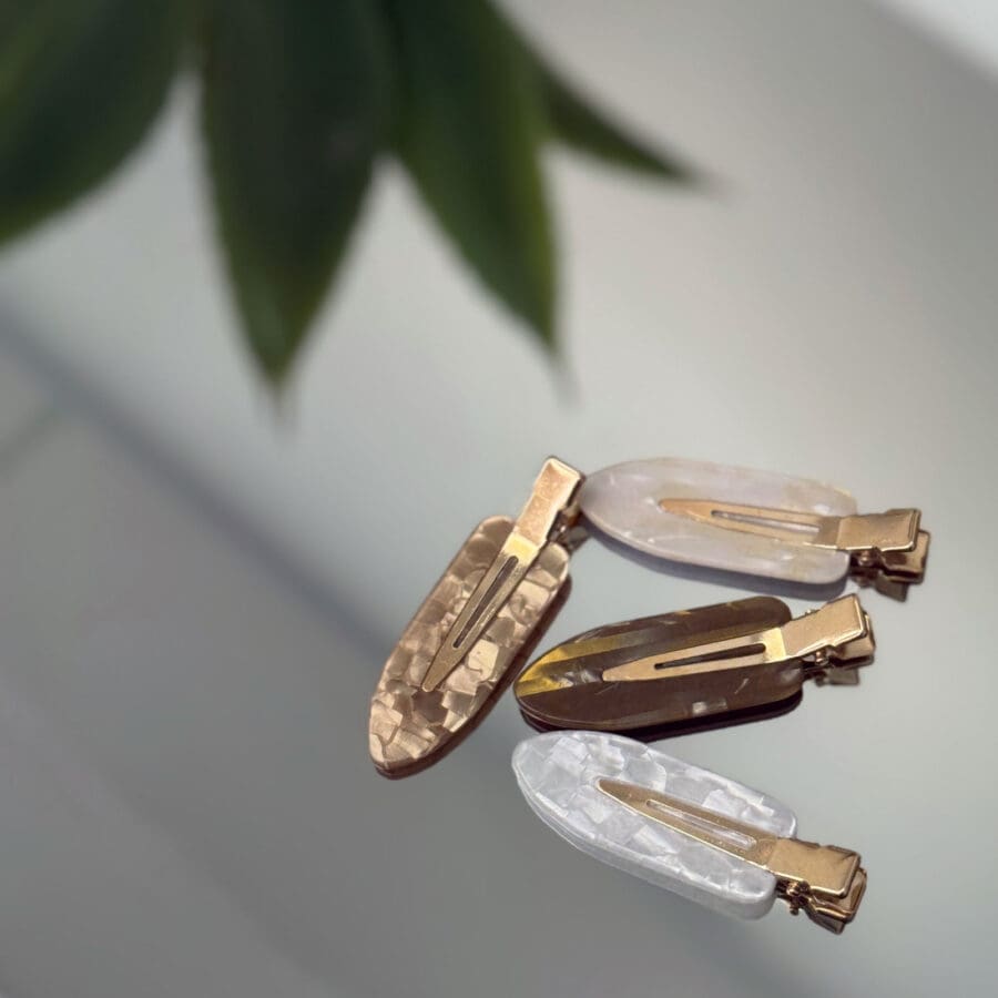 The Creaseless Clip